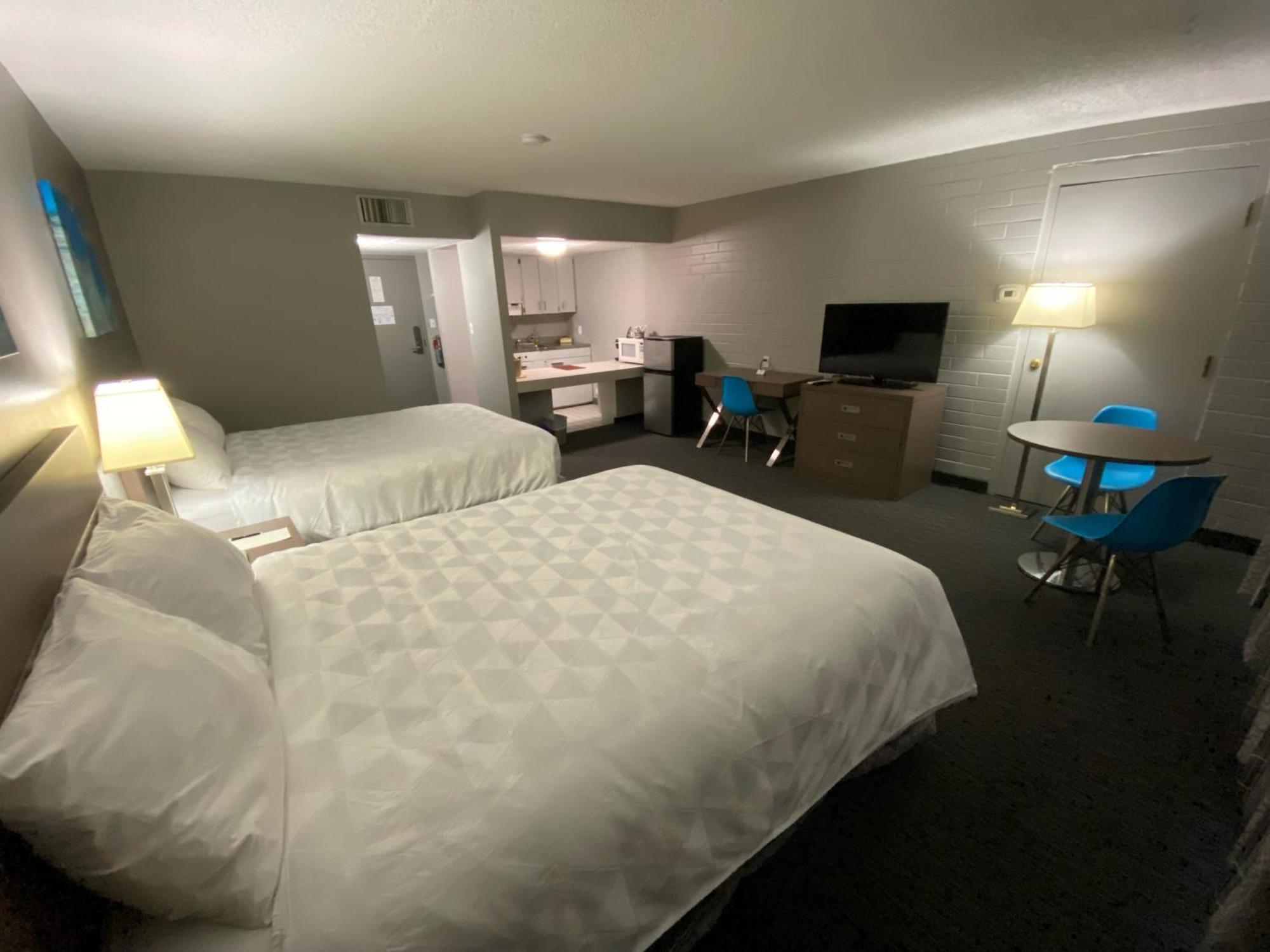 Travelodge By Wyndham غراند براري المظهر الخارجي الصورة