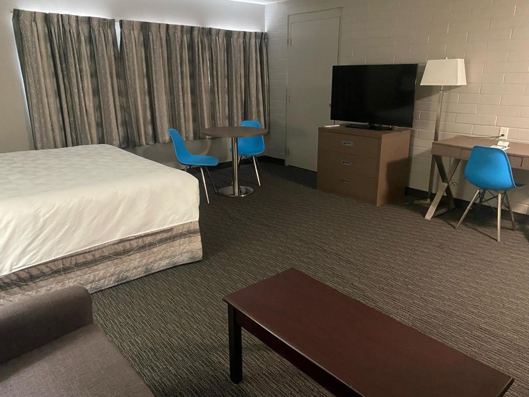Travelodge By Wyndham غراند براري المظهر الخارجي الصورة
