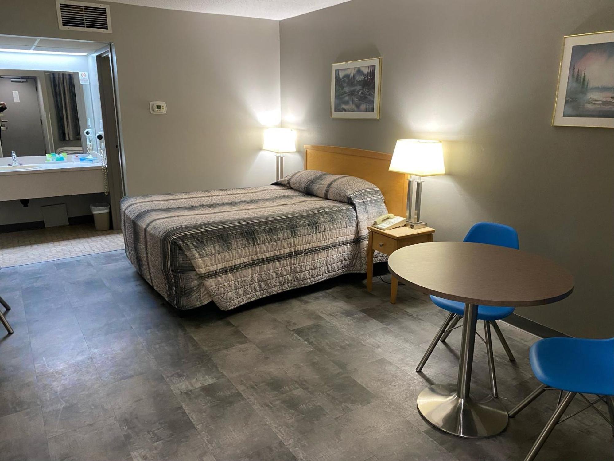 Travelodge By Wyndham غراند براري المظهر الخارجي الصورة