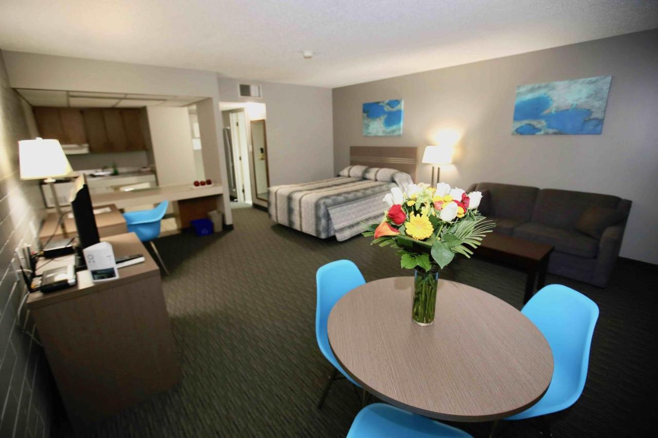 Travelodge By Wyndham غراند براري المظهر الخارجي الصورة