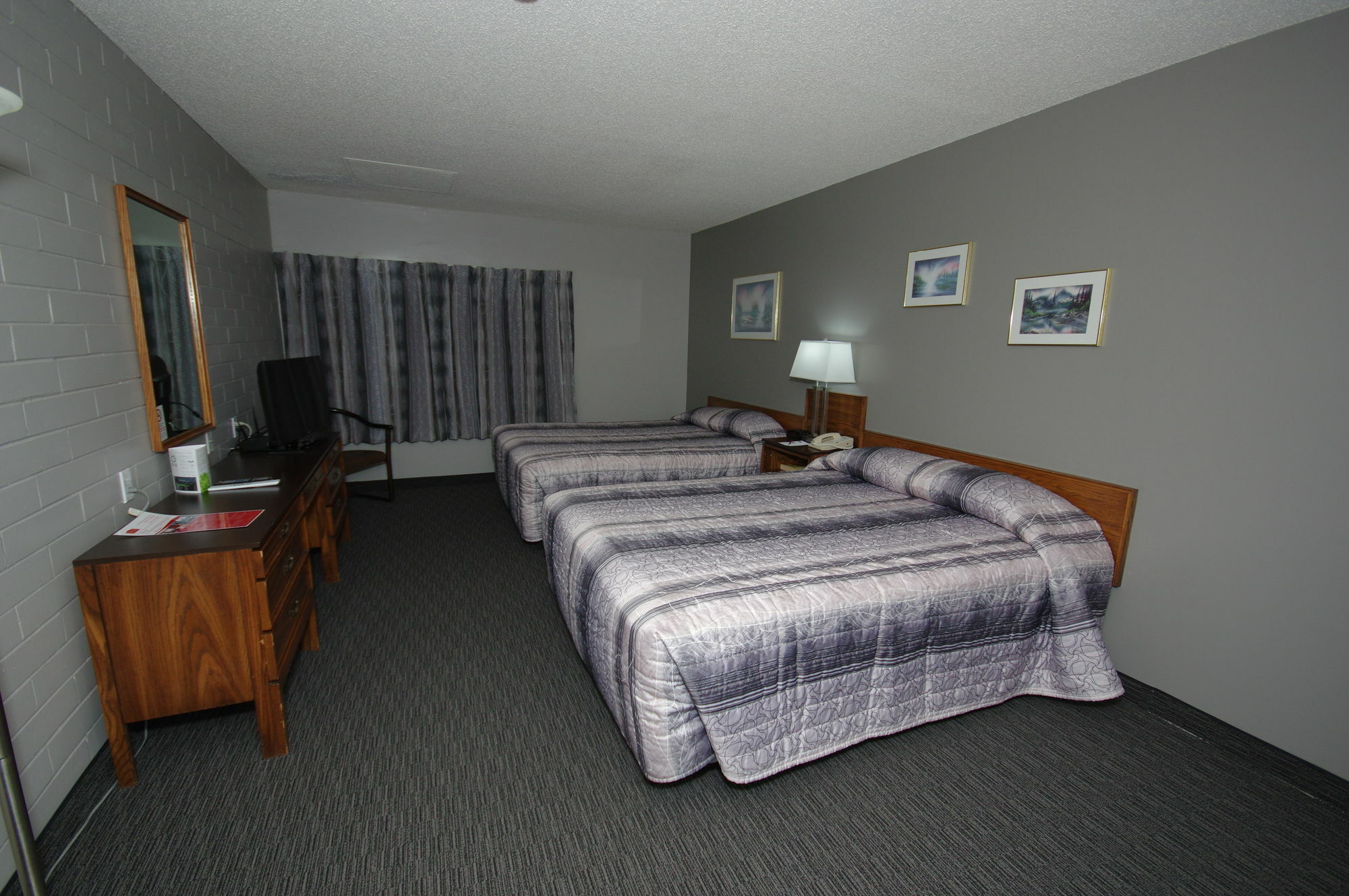 Travelodge By Wyndham غراند براري المظهر الخارجي الصورة